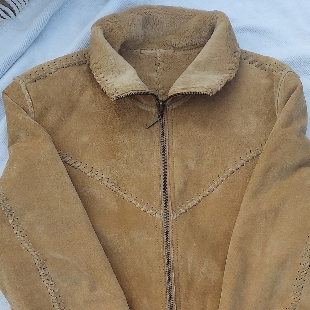 Elegant Tan Leather Jacket